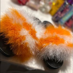 Mixed fur slides